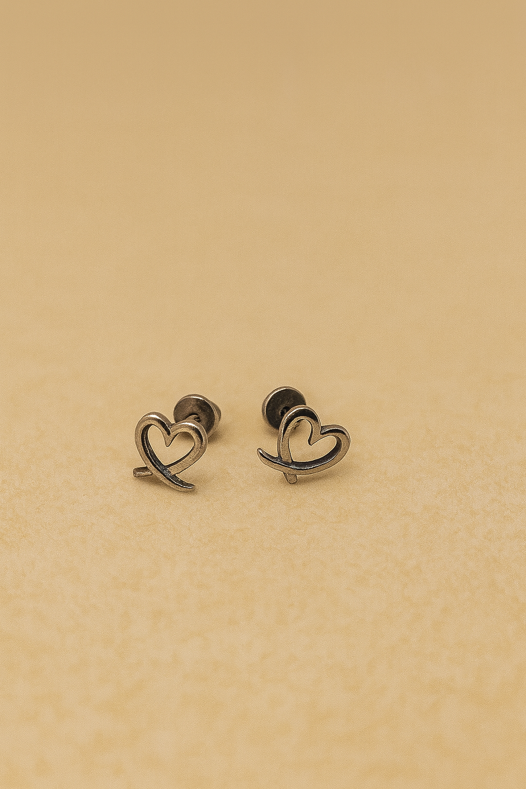 Sweet Heart Loop Stud Earrings